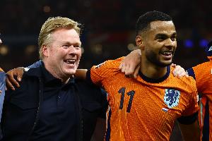 科曼：在施壓方面應(yīng)向西班牙學(xué)習(xí)，我們有時(shí)還想在場(chǎng)上悠閑散步