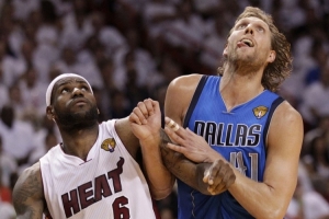 余華：去現(xiàn)場(chǎng)看了2011年總決賽 都認(rèn)為熱火會(huì)贏沒想到獨(dú)行俠4-2