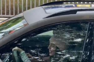 下班有女友接??亞馬爾女友開車接亞馬爾回家，兩人有說有笑離開