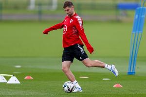 下一場對比利時！32歲后衛(wèi)本-戴維斯將迎威爾士國家隊百場里程碑