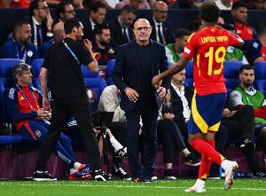 球員優(yōu)先考慮俱樂部？德拉富恩特：絕無可能，球員健康永遠(yuǎn)優(yōu)先