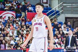 對快船砍12分！劉顏誠三場季前賽場均7.3分2籃板 三分合計10中6