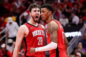 小賈巴里：聯(lián)盟之前都打小球戰(zhàn)術 現(xiàn)在好像又要回歸雙塔陣容了