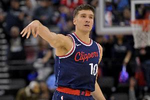 誰是主帥？記者問博格丹是否參加訓(xùn)練 泰倫-盧向球員本人確認(rèn)