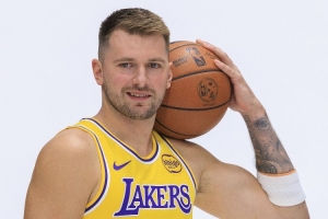 明天打獨(dú)行俠？東契奇：我開啟了新篇章 但對(duì)舊主總會(huì)有特別感覺