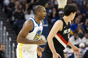 老伙夫累夠嗆！霍福德上半場(chǎng)5中1&正負(fù)值-7 對(duì)位的根森合砍14+15