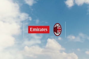 官方：米蘭和阿聯(lián)酋航空續(xù)約，據(jù)悉新約為期5年每年贊助3000萬歐