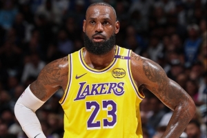 詹姆斯：我沒辦法一切重頭再來 就像玩大富翁不可能再退回到起點(diǎn)