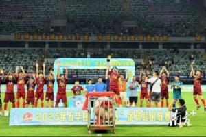 梅州五華“縣超”冠軍獎勵是一頭肥豬，文體局回應(yīng)：寓意財富滿滿