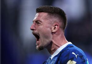 意媒：米林科維奇和新月的合同明夏到期，尤文等隊(duì)都想引入他