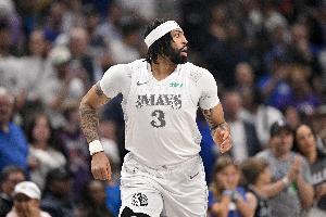 濃眉談季前賽：慢慢熟悉球隊(duì)進(jìn)攻體系 找到自己進(jìn)攻端合適位置