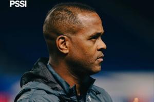 率隊無緣世界杯！官方：49歲印尼主帥克魯伊維特下課 執(zhí)教僅9個月