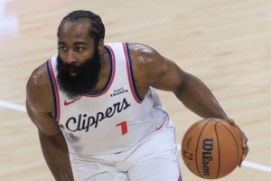 得分組織都不太行！哈登半場5中1&罰球1中0 送出2次助攻有3次失誤