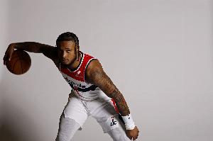 尚帕尼：惠特摩爾運動能力簡直離譜 沒見過運動能力這么強的