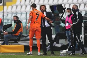 前助教：皮爾洛本不想要C羅，他要求高位壓迫但C羅高位逼搶最差