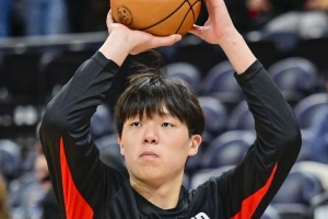 媒體人：楊瀚森究竟會為開拓者帶來多少幫助 取決于對抗進(jìn)步速度