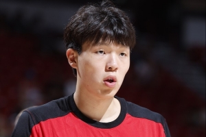 媒體人：在NBA這群天賦怪里楊瀚森太平庸了 需要進(jìn)步的空間也很大