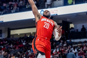 攻防一體！奧科吉半節(jié)比賽4中3得10分1板1斷2帽