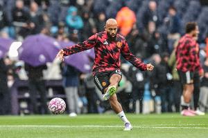 曼聯(lián)德轉(zhuǎn)身價(jià)更新：姆伯莫庫(kù)尼亞升至7000萬(wàn)歐，B費(fèi)降至4500萬(wàn)歐