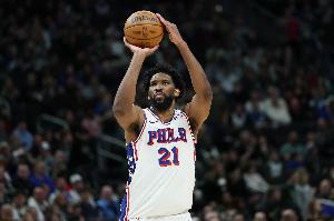 久違的小中投！恩比德時(shí)隔237天再在NBA賽場(chǎng)得分！