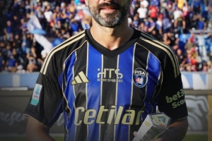 老而彌堅(jiān)，意甲官方：40歲阿爾比奧爾當(dāng)選比薩0-0維羅納全場(chǎng)最佳