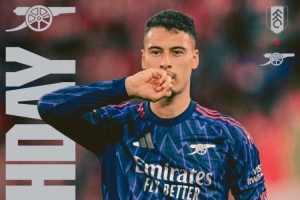 劍指三分！阿森納發(fā)布對(duì)陣富勒姆海報(bào)：馬丁內(nèi)利單人出鏡