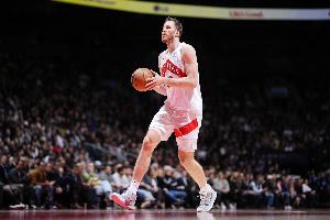 猛龍官方：中鋒珀?duì)柼貭栂卤巢拷┯?本場比賽不會(huì)回歸