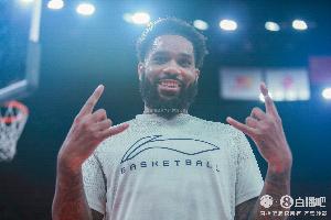 媒體人：外援鮑威爾有可能會提前到山東 和球隊(duì)合練