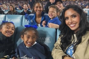 晉級世界大賽！瓦妮莎帶倆娃與坎迪斯-帕克一同觀看道奇隊比賽