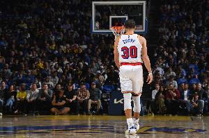 庫(kù)里：休賽期苦練不是萬(wàn)全之策 可控之事唯有睡眠與心靜