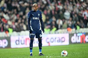 蜜月期過了！土媒：費(fèi)內(nèi)巴切甩賣塔利斯卡，500萬年薪成球隊(duì)累贅