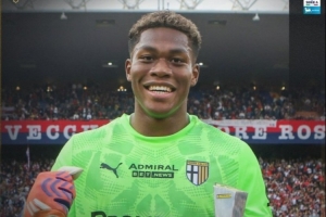 補(bǔ)時(shí)撲點(diǎn)，意甲官方：鈴木彩艷當(dāng)選帕爾馬0-0熱那亞全場(chǎng)最佳