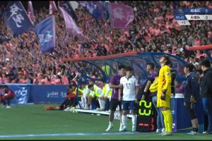 真神了！南通第90分鐘換門將，蔡天龍?zhí)嫜a(bǔ)登場(chǎng)點(diǎn)球大戰(zhàn)連撲兩點(diǎn)！