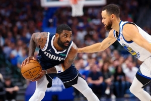 克6：有些球員的節(jié)奏和我一樣 比如歐文控球&庫里投籃的方式