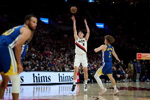 記者：開拓者未來5天將訓(xùn)練4天 本以為昌西會給球隊再放個周末