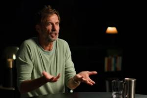 克洛普：我和斯洛特此前經(jīng)常聯(lián)系，他只做了部分關(guān)鍵改變就奪冠了