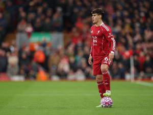 詹俊：科爾克茲的左路被針對了，身前沒有隊友回防他經常要1對2