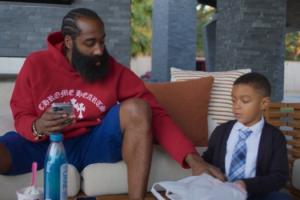 哈登：我爸沒(méi)怎么陪伴過(guò)我 所以我盡量多陪陪我兒子