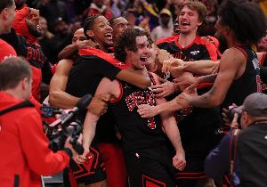 上季東部第9！公牛續(xù)約吉迪帶隊(duì)成長(zhǎng) 主力6人小于26歲未來(lái)已來(lái)？