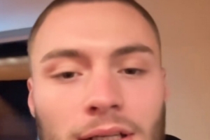 懟臉自拍！布勞恩致掘金球迷：續(xù)約非常激動 全力為球隊爭取勝利