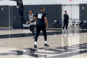 威少參與國王實戰(zhàn)訓(xùn)練 組織出色&防守積極&但仍有不合理突破