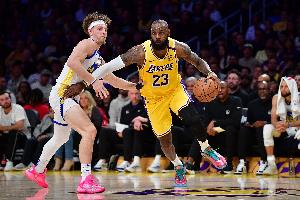 詹姆斯密切關(guān)注湖人操作？路威：他應(yīng)該這么做 他想登頂&再奪一冠