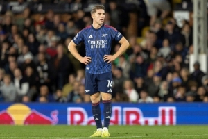 萊因克爾：除進球不多之外約克雷斯作用很大，薩卡復(fù)出對他有幫助