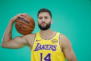 湖人官方：克萊伯斜方肌拉傷將缺席揭幕戰(zhàn)，兩周后復(fù)查