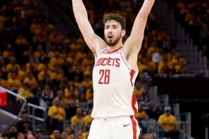 空砍39分11板7助1斷1帽！奧科吉：申京是我們的進攻支柱