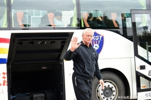 斗志昂揚(yáng)，出發(fā)賽季倒數(shù)第二個客場，加油