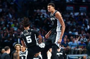 前輩的認可！小托馬斯：文班可以單賽季包攬MVP、DPOY、MOP