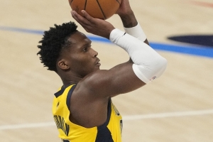 手感不佳！馬瑟林上半場6中2得到9分6板1助 還有3失誤3犯規(guī)