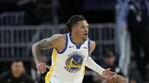 不像菜鳥(niǎo)！勇士56號(hào)秀理查德敢拼敢打 替補(bǔ)17分鐘拿6分5板3助1斷