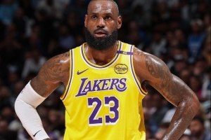 名記：達(dá)蒙-瓊斯泄露詹姆斯傷情多次參賭 后者未被指控有不當(dāng)行為